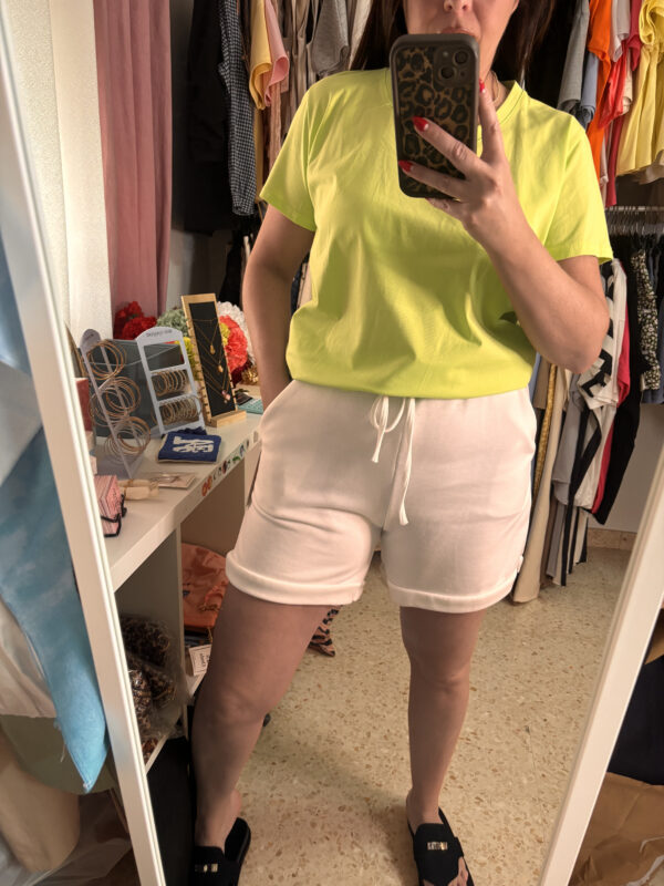BERMUDAS SARA
